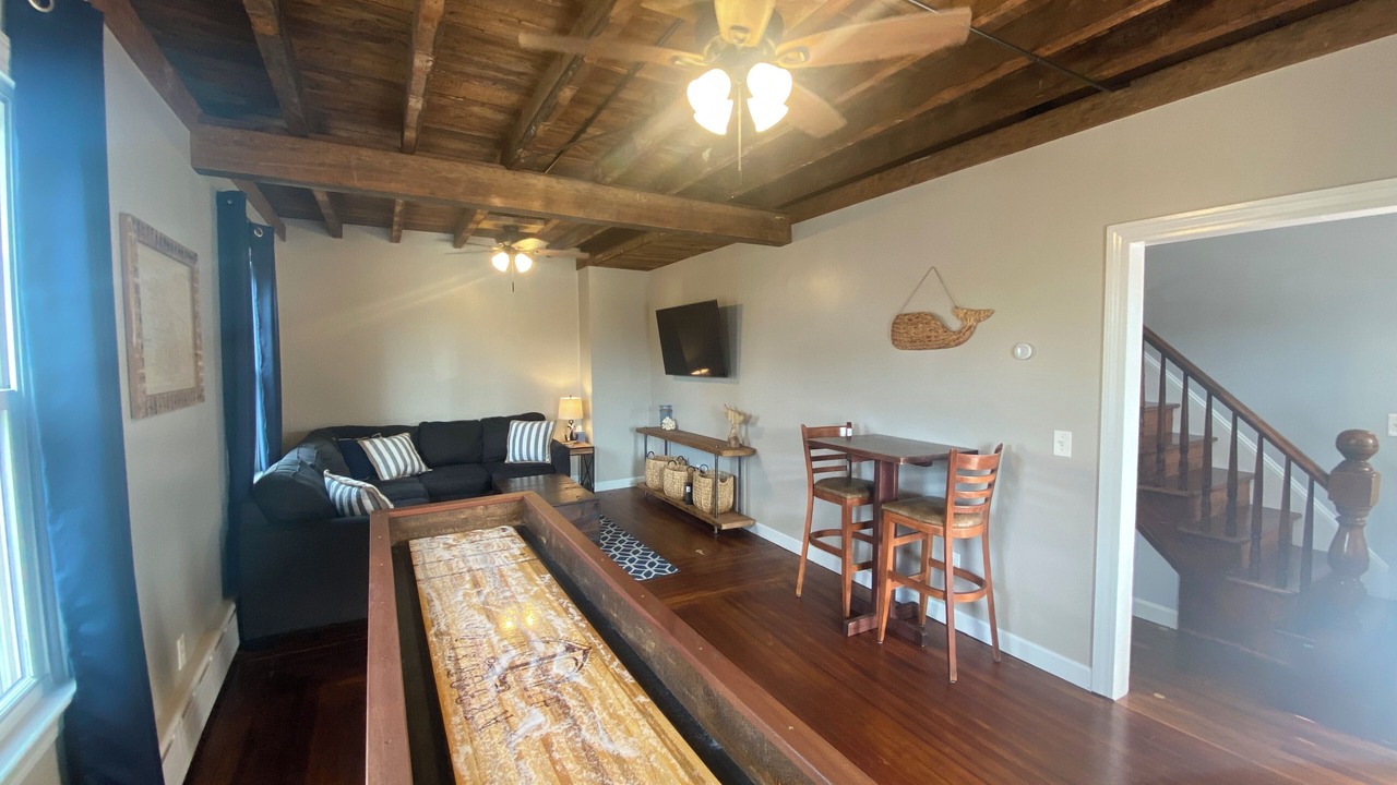 Photo of Livingroom in Historic Hill