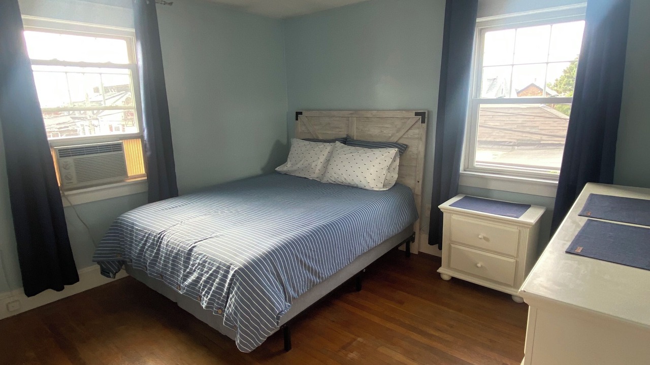 Photo of Bedroom in Historic Hill