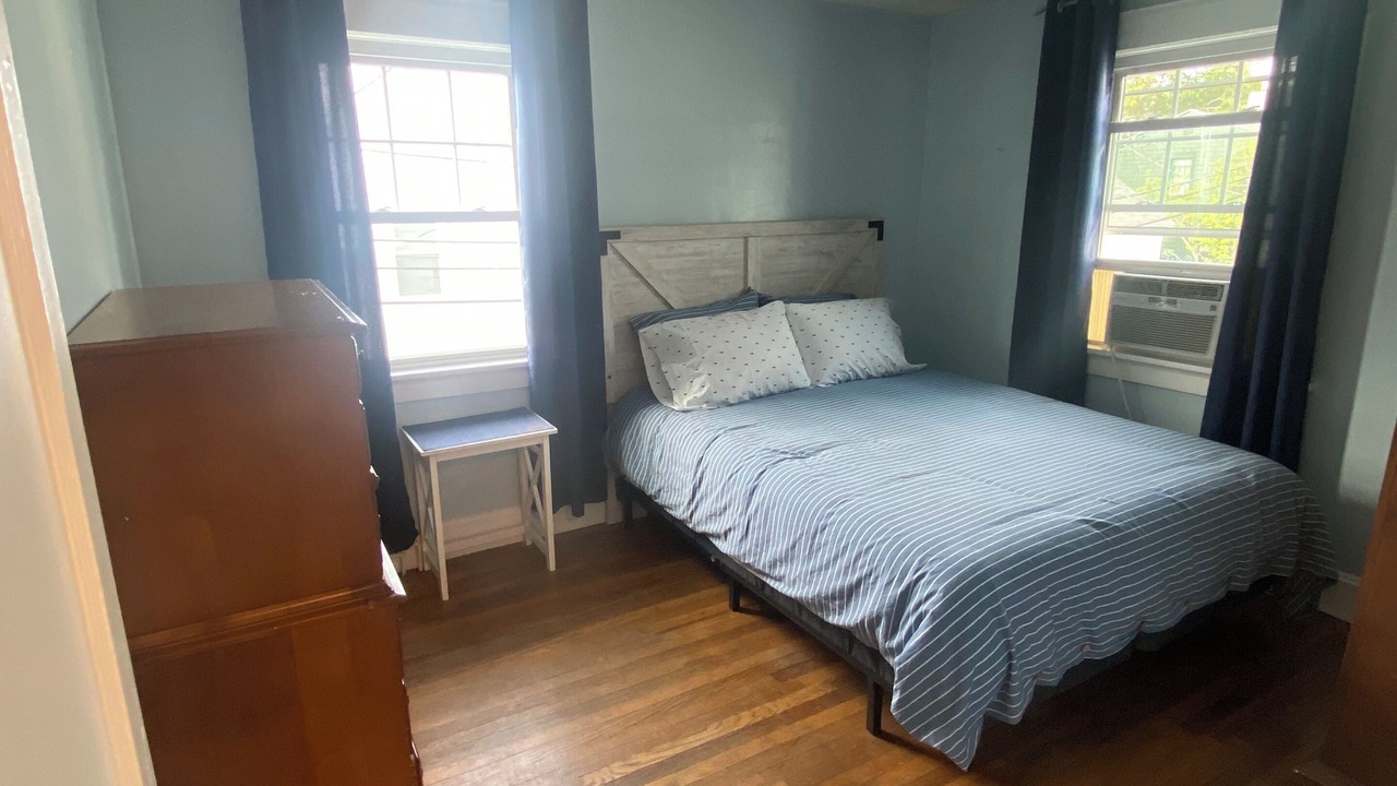 Photo of Bedroom in Historic Hill