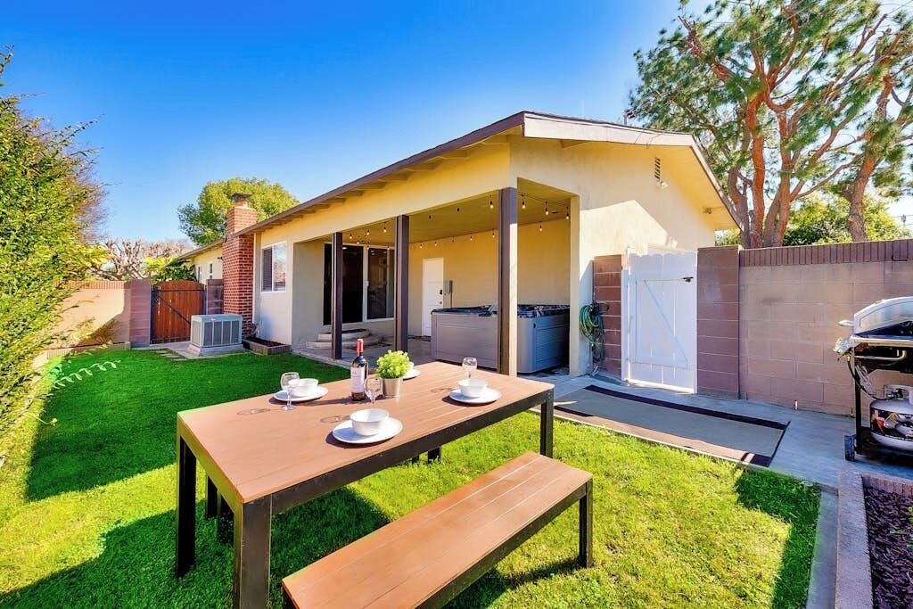 Photo of Outdoor in Anaheim Colony Historic District