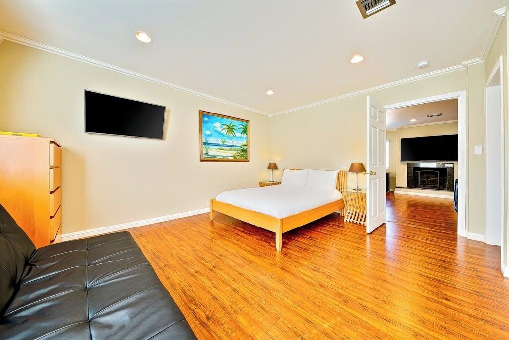 Photo of Bedroom in Anaheim Colony Historic District