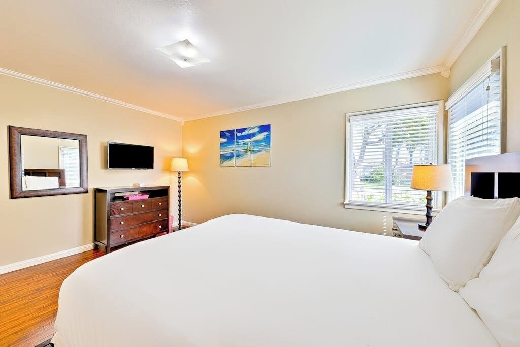 Photo of Bedroom in Anaheim Colony Historic District