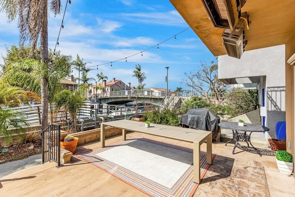 Photo of Outdoor in Naples