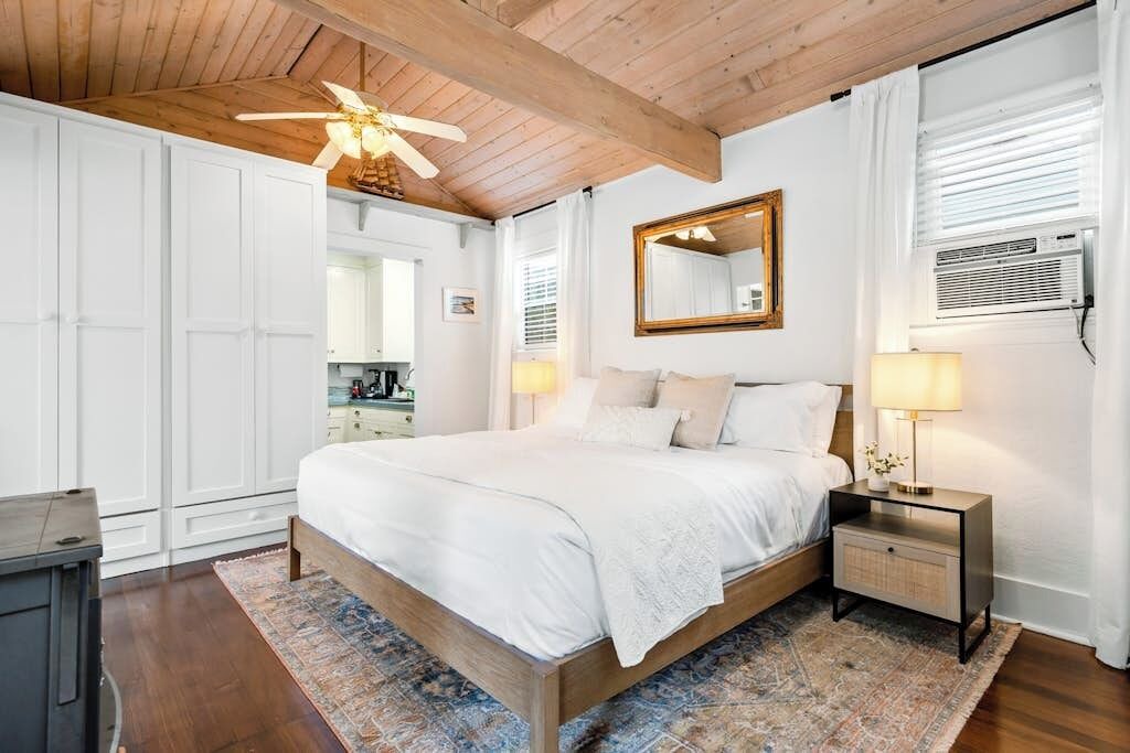 Photo of Bedroom in East Beach