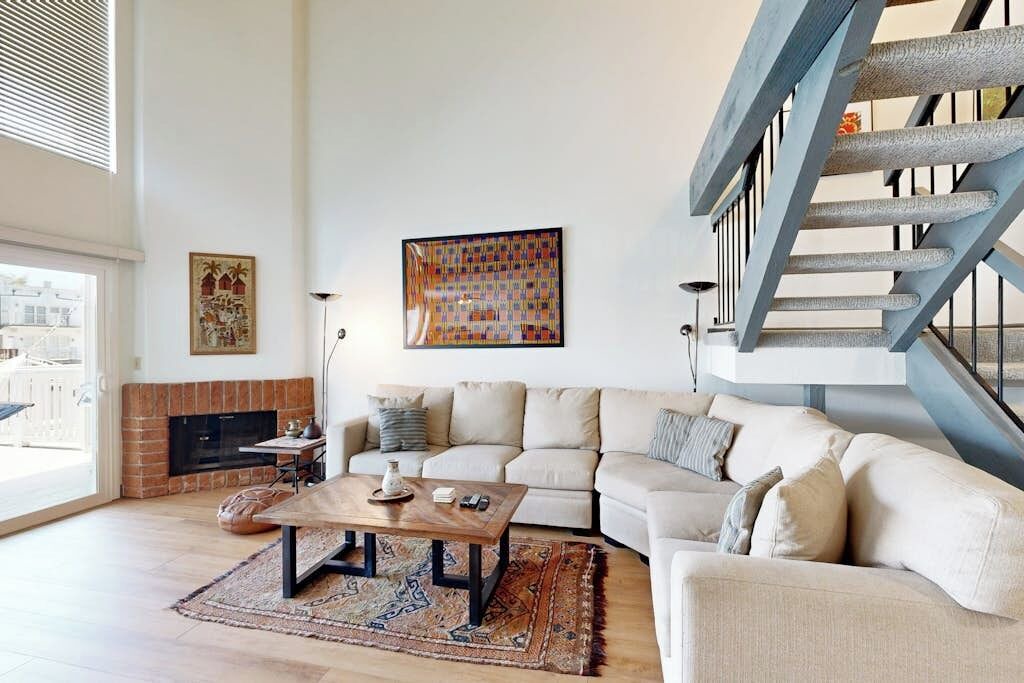 Photo of Livingroom in Channel Islands
