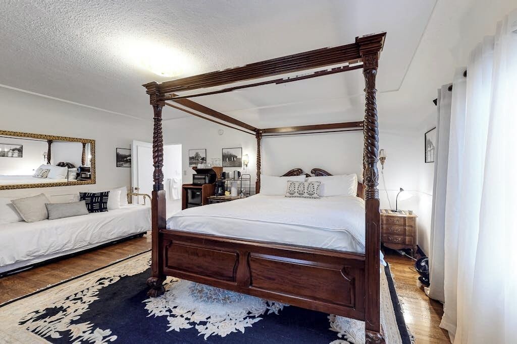 Photo of Bedroom in East Beach