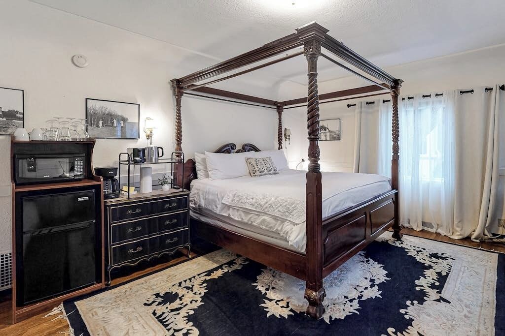 Photo of Bedroom in East Beach