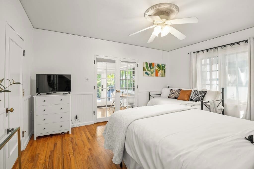 Photo of Bedroom in East Beach