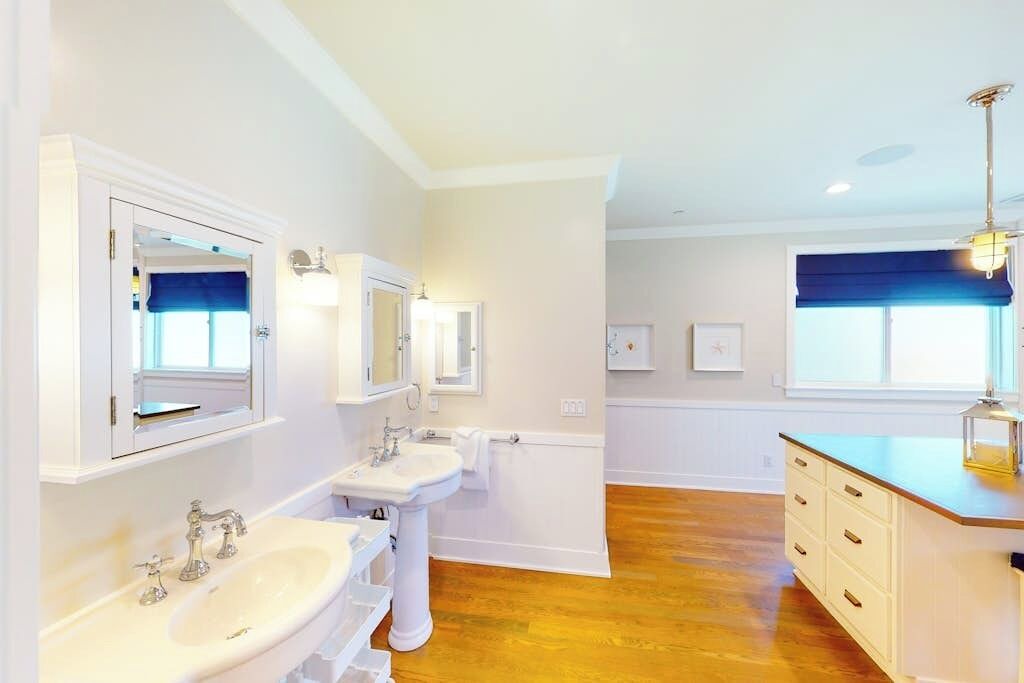 Photo of Bathroom in Old Towne
