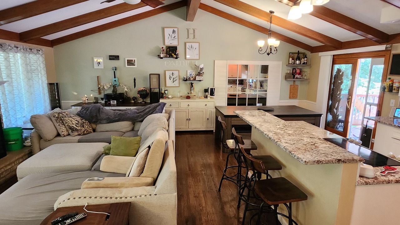 Photo of Livingroom in Plymouth