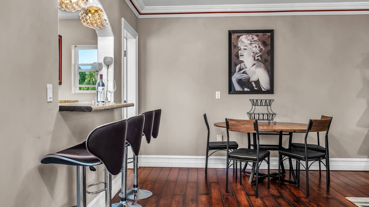 Photo of Bedroom in Woodland Hills