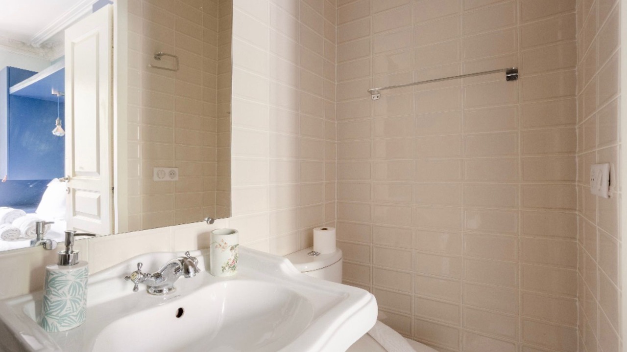 Photo of Bathroom in Notre-Dame-des-Champs