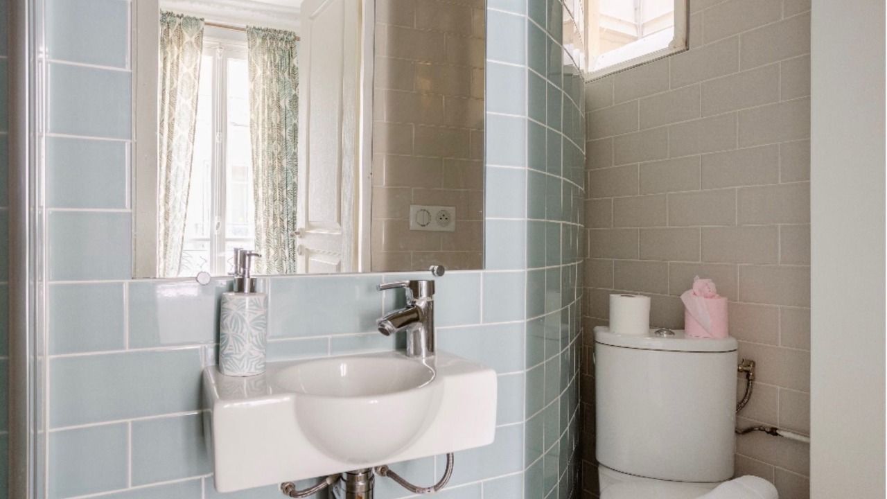 Photo of Bathroom in Notre-Dame-des-Champs