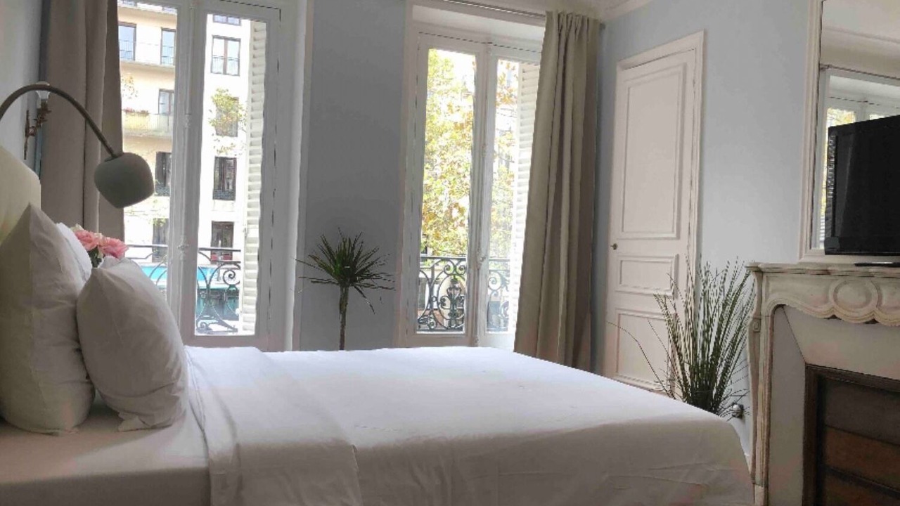 Photo of Bedroom in Notre-Dame-des-Champs