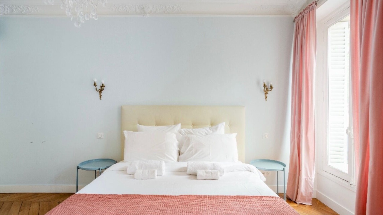 Photo of Bedroom in Notre-Dame-des-Champs