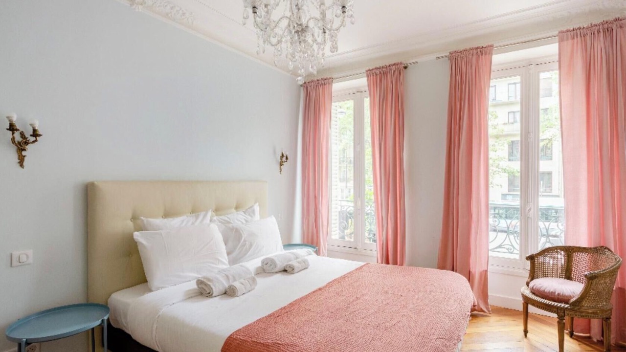 Photo of Bedroom in Notre-Dame-des-Champs