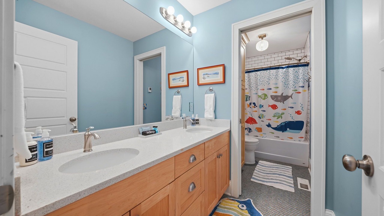 Photo of Bathroom in Linden Hills