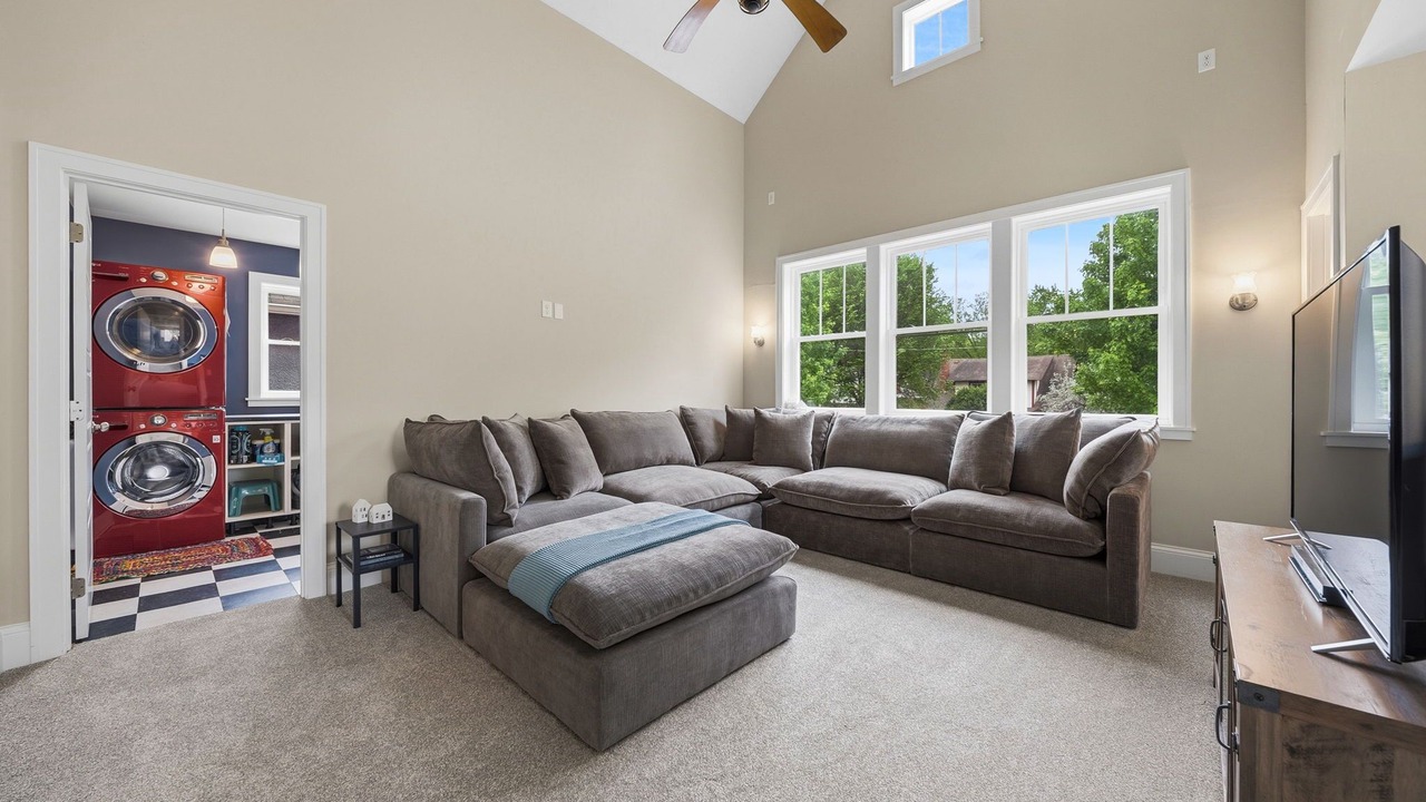 Photo of Bedroom in Linden Hills