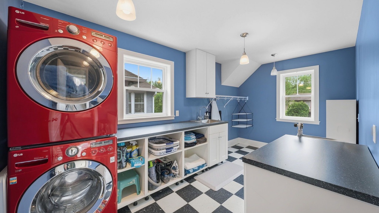 Photo of Bedroom in Linden Hills