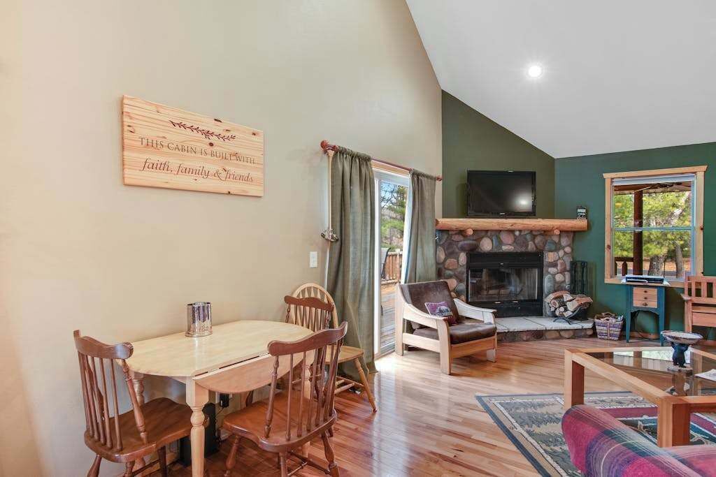 Photo of Livingroom in Nekoosa