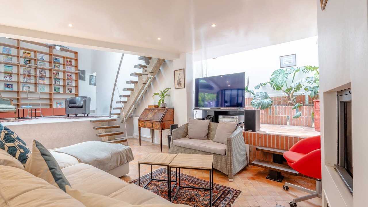 Photo of Livingroom in 15th Arrondissement