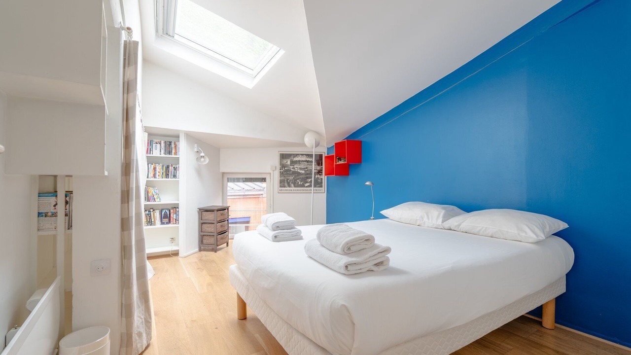 Photo of Bedroom in 15th Arrondissement