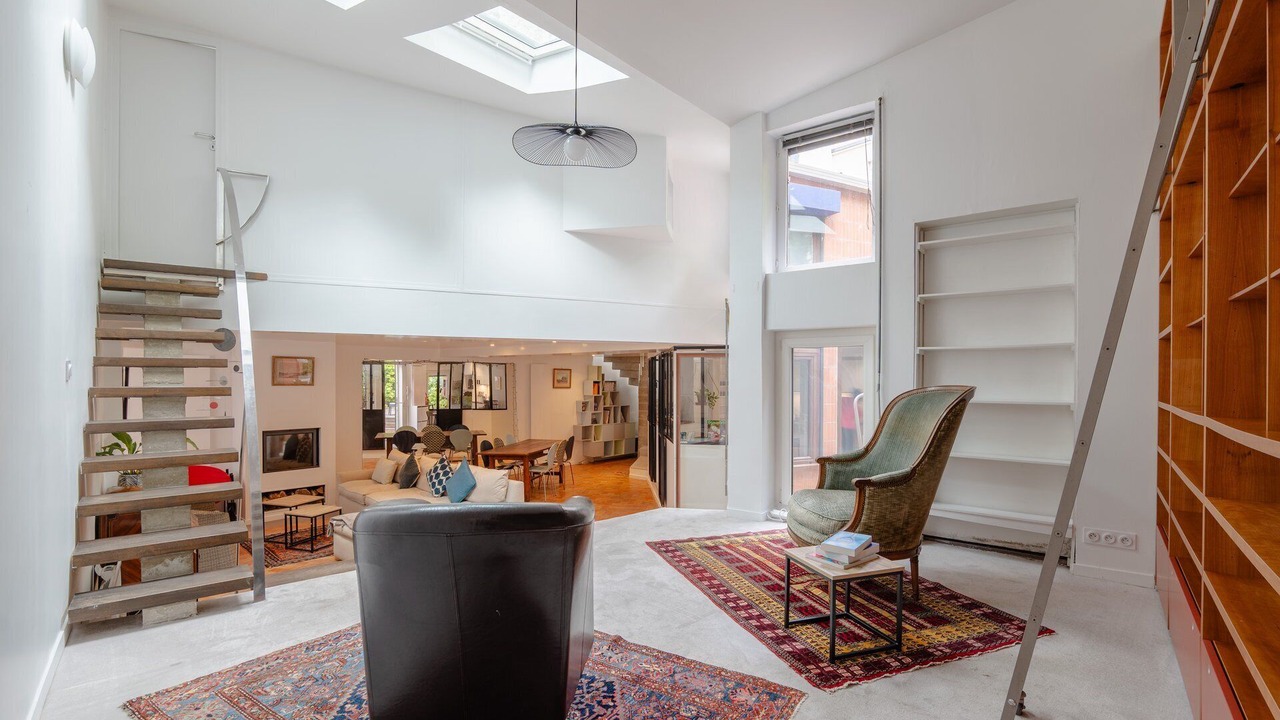 Photo of Livingroom in 15th Arrondissement