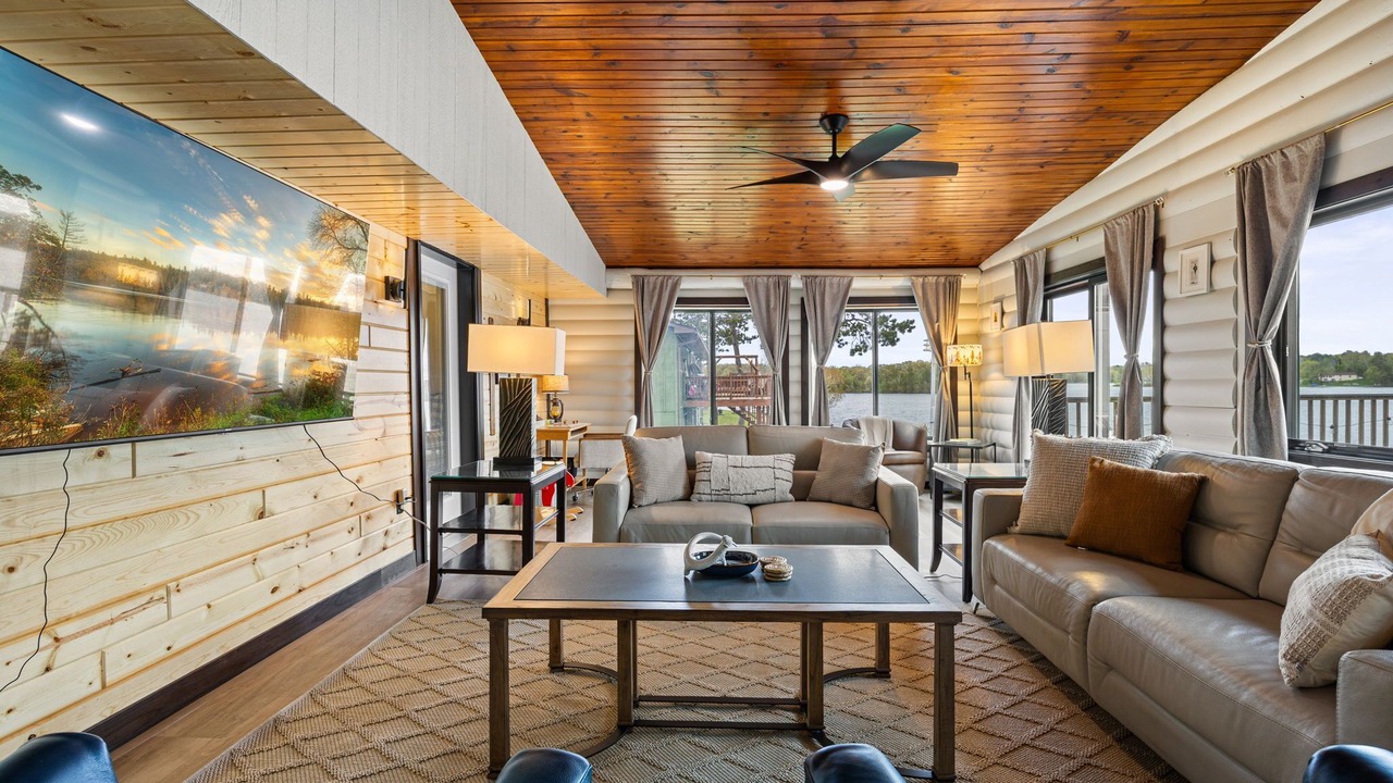 Photo of Livingroom in Brainerd