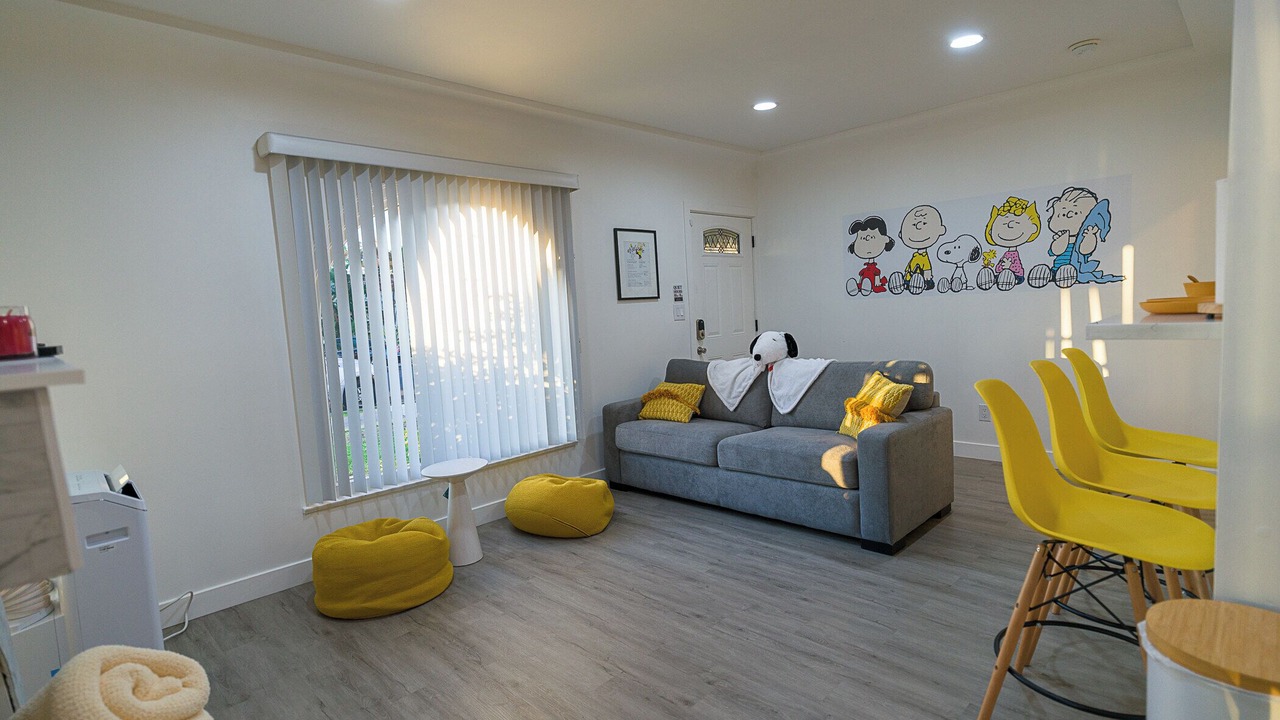 Photo of Livingroom in North Long Beach