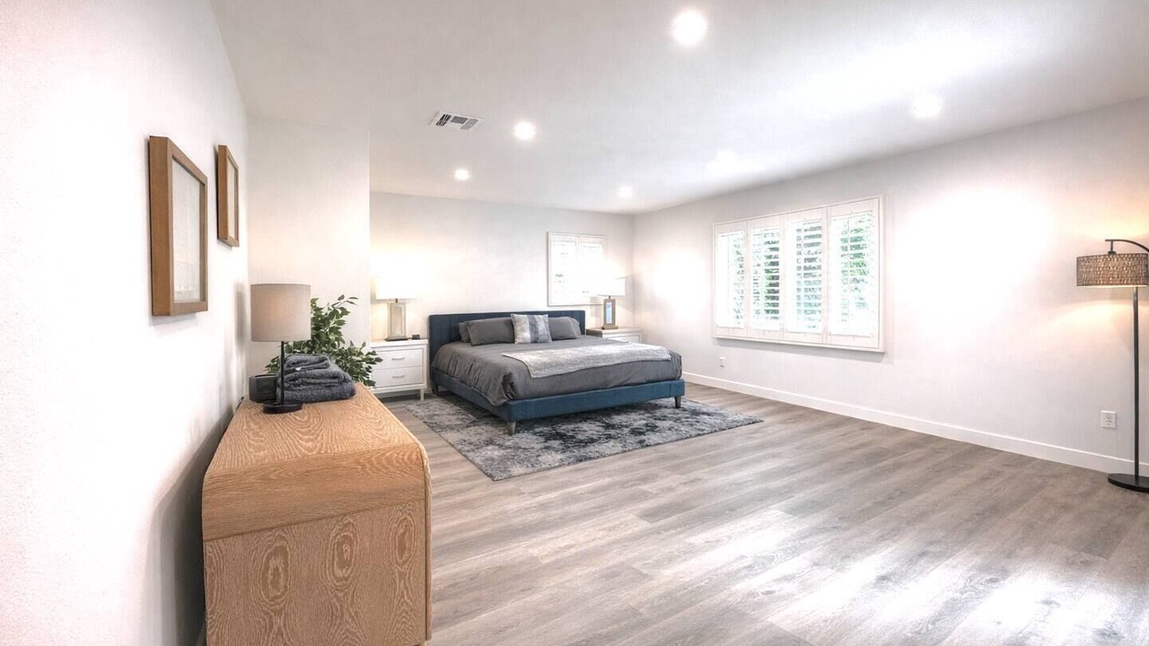 Photo of Bedroom in West Hills