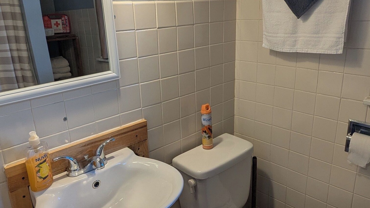 Photo of Bathroom in De Soto