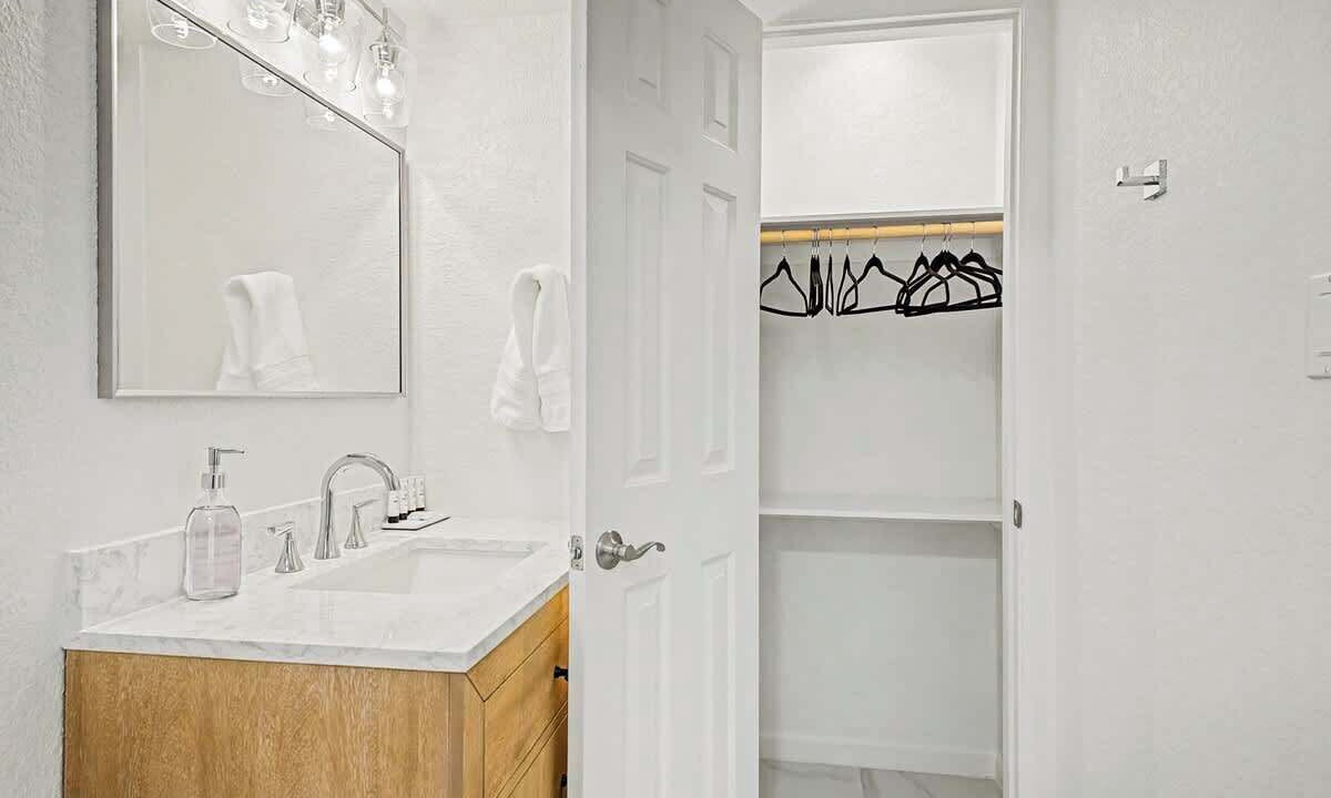 Photo of Bathroom in Central Scottsdale