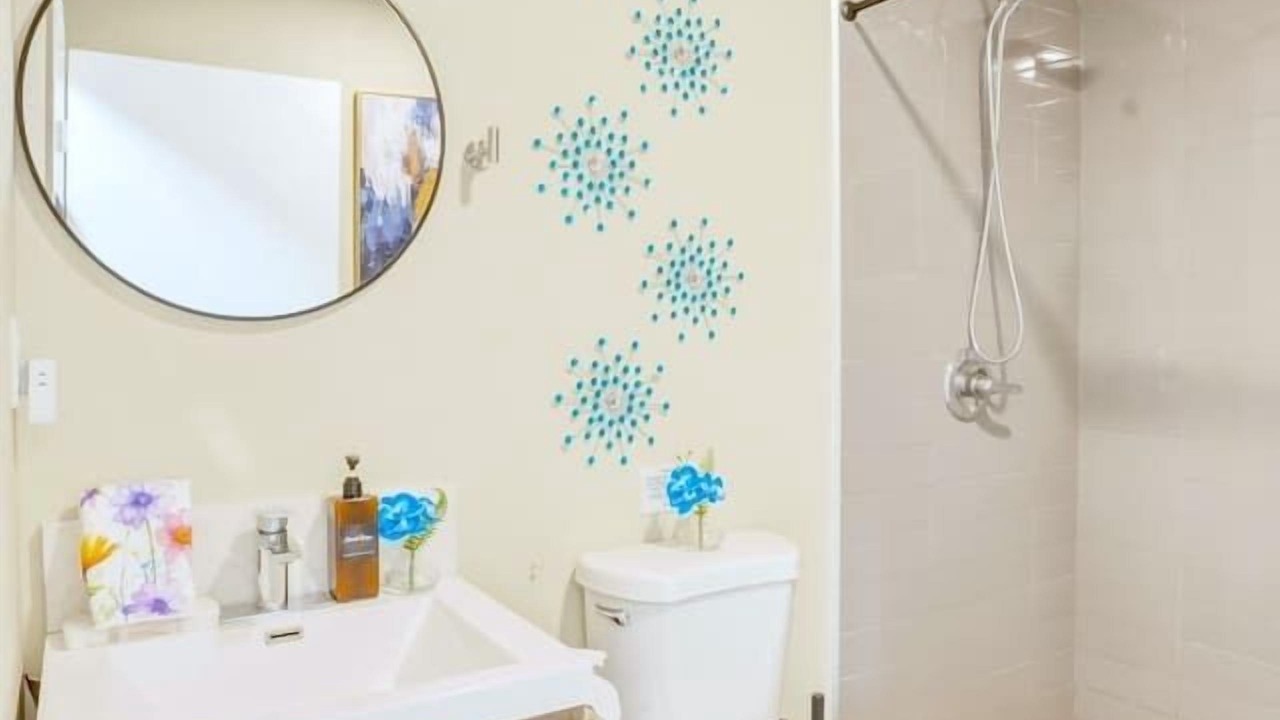Photo of Bathroom in North Hills East