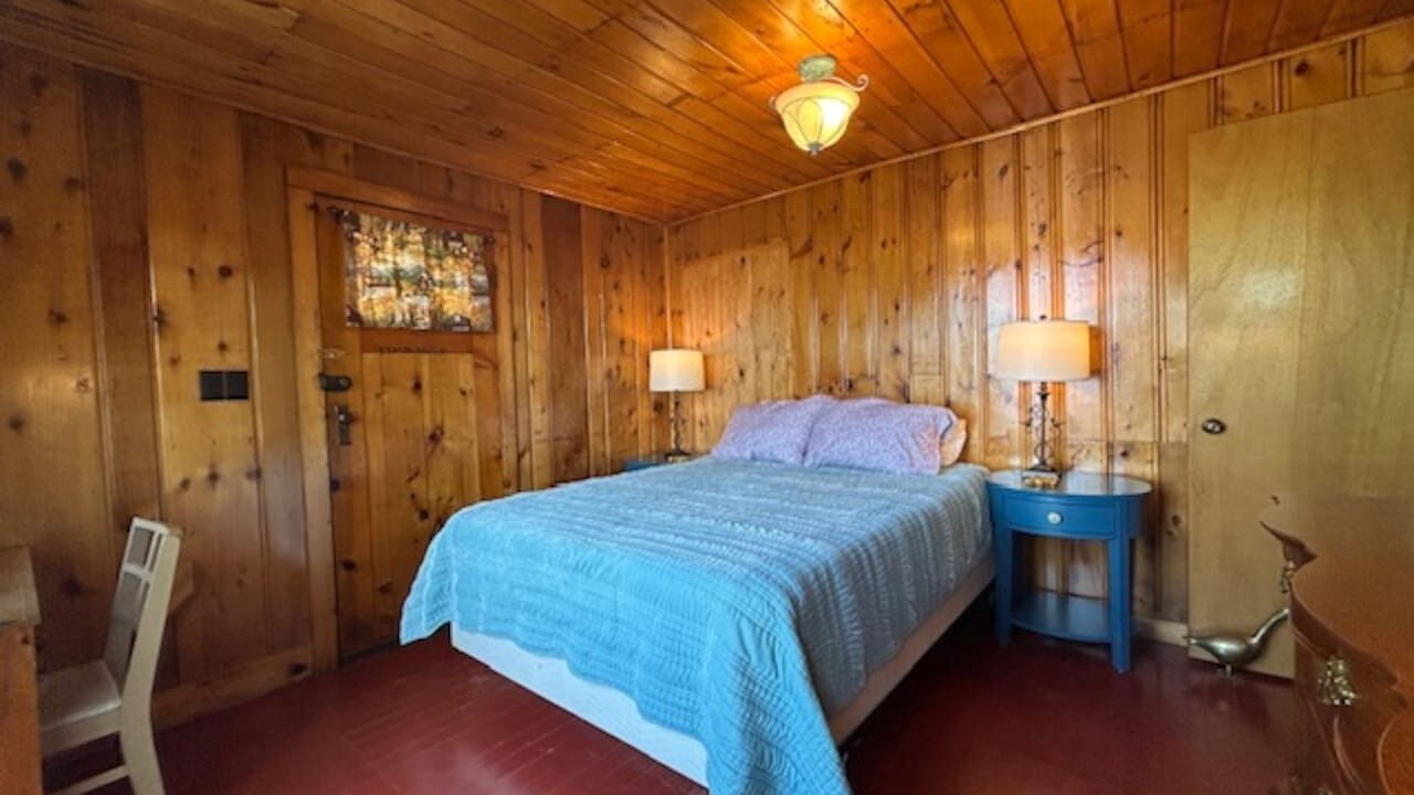 Photo of Bedroom in Grand Marais