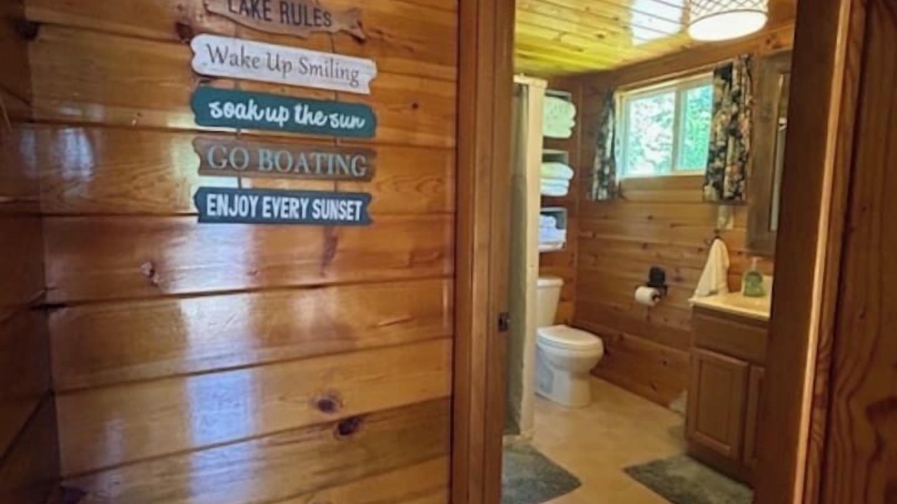 Photo of Bathroom in Grand Marais
