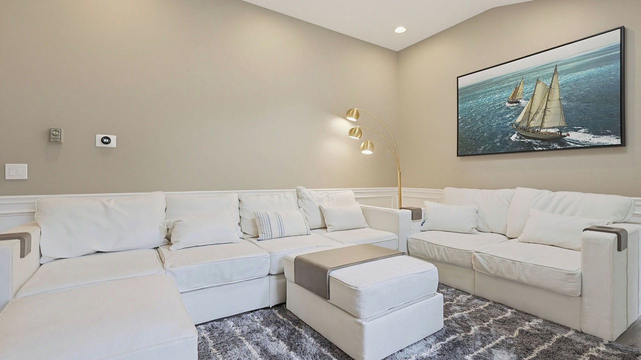 Photo of Livingroom in Monument Beach