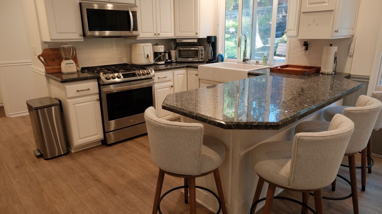 Photo of Kitchen in Woodland Hills
