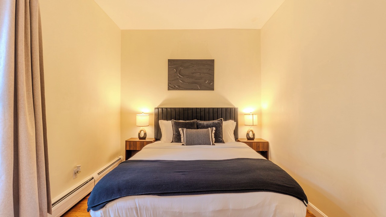 Photo of Bedroom in East Somerville
