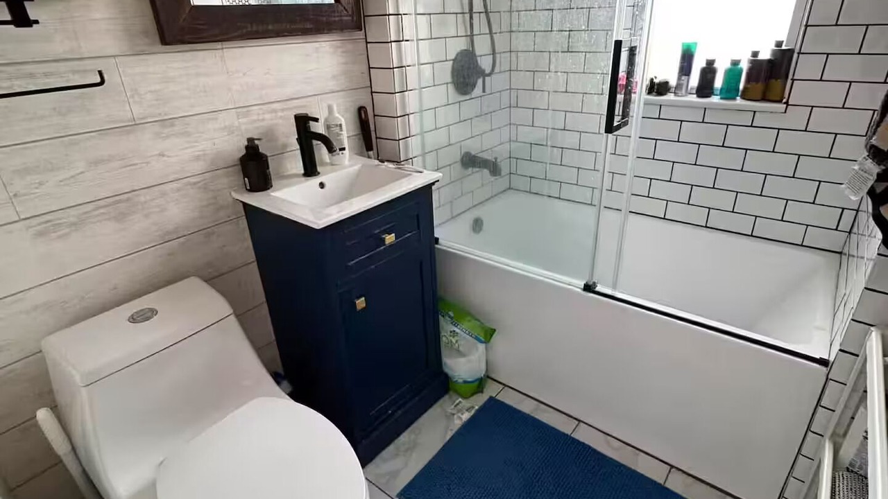 Photo of Bathroom in Longfellow
