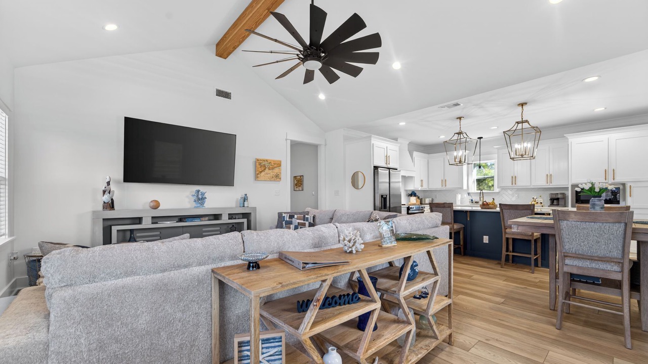 Photo of Livingroom in Shoreline Park