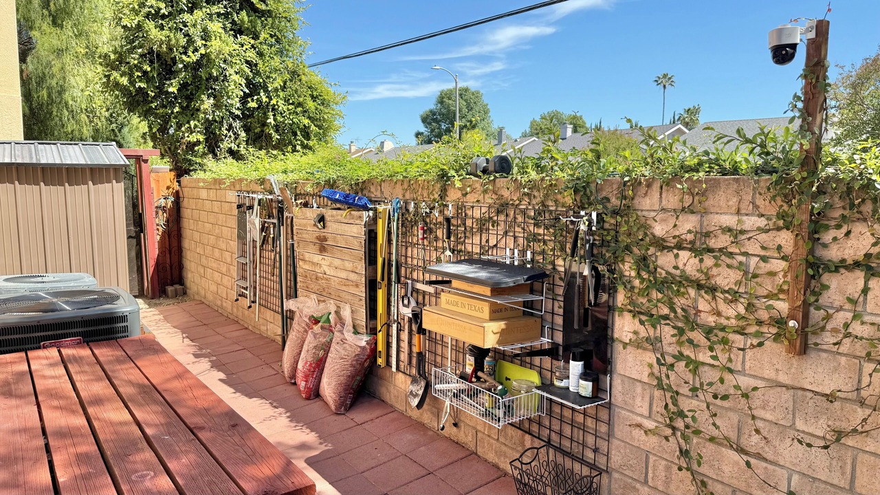 Photo of Outdoor in Canoga Park