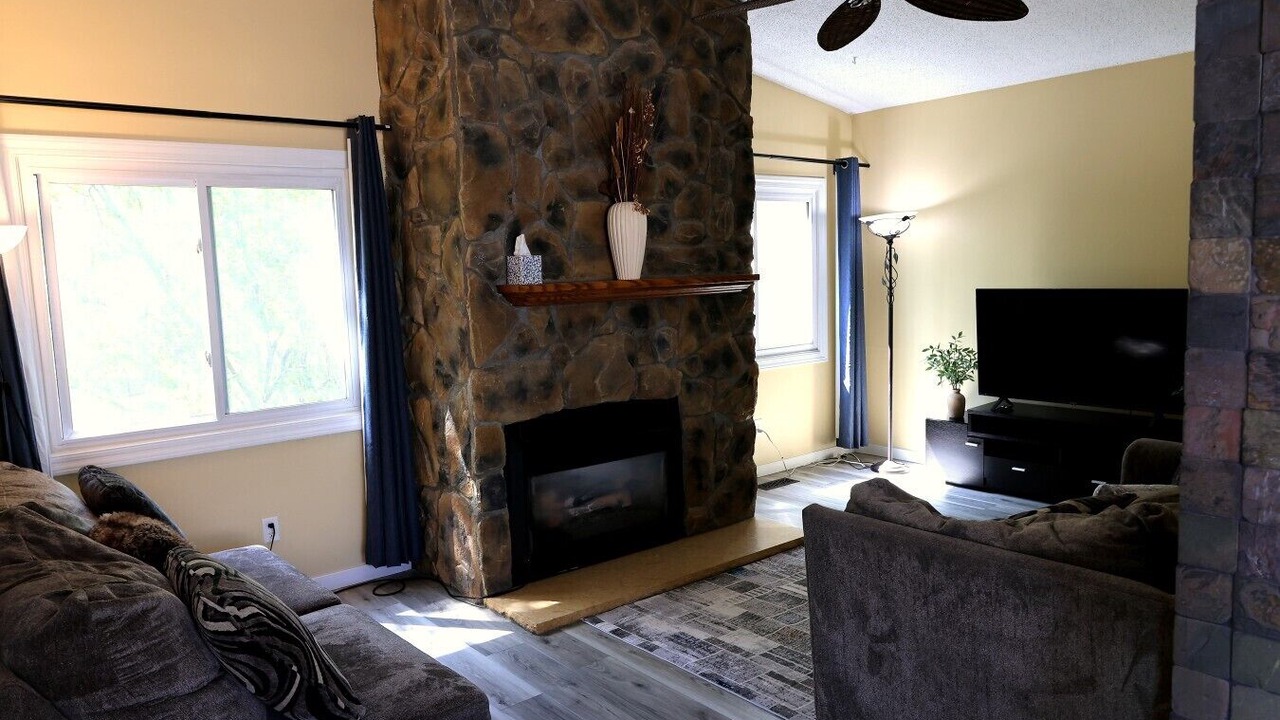 Photo of Livingroom in Eden Prairie