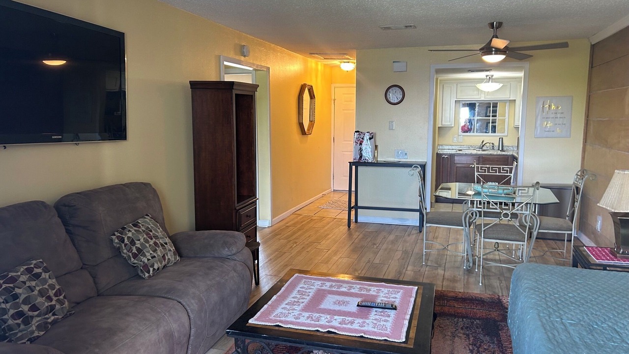 Photo of Livingroom in Slidell