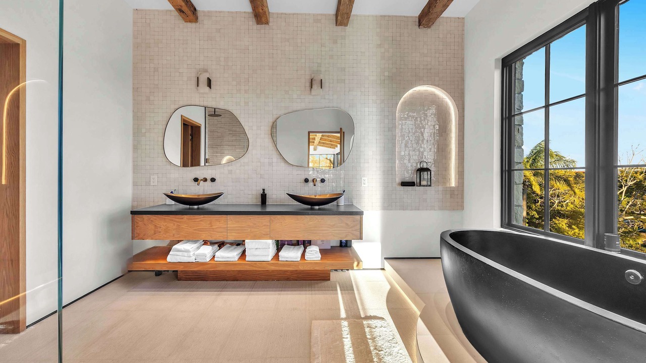 Photo of Bathroom in Western Malibu