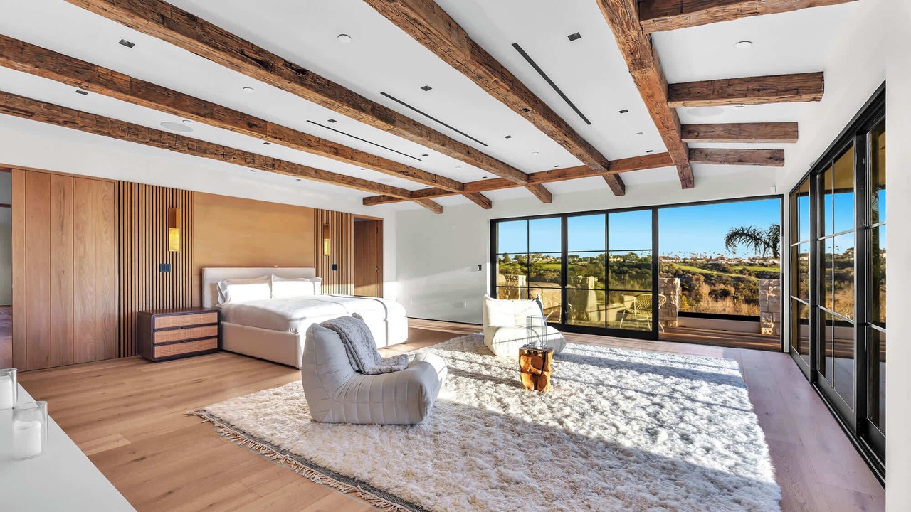 Photo of Bedroom in Western Malibu