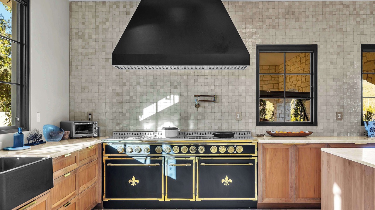Photo of Kitchen in Western Malibu