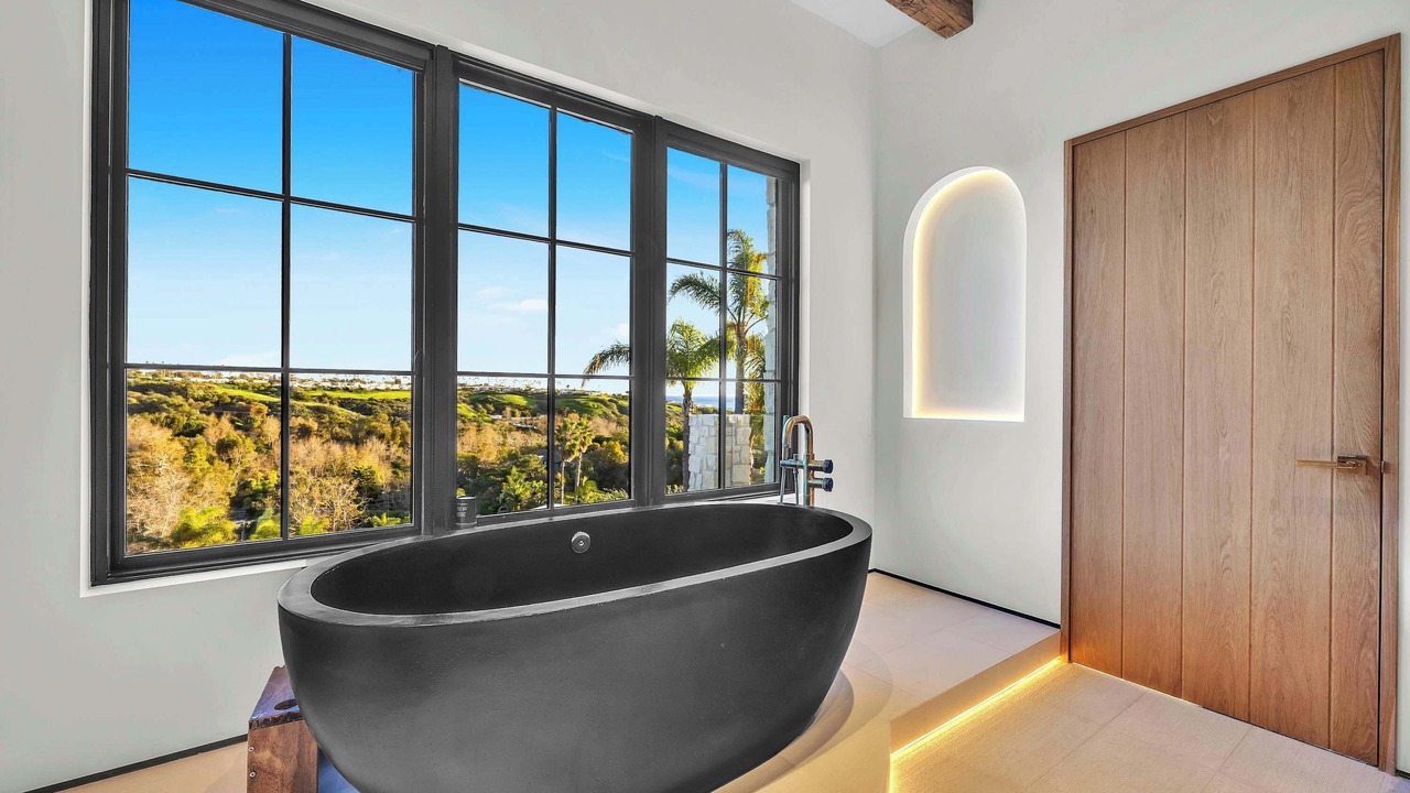 Photo of Bathroom in Western Malibu