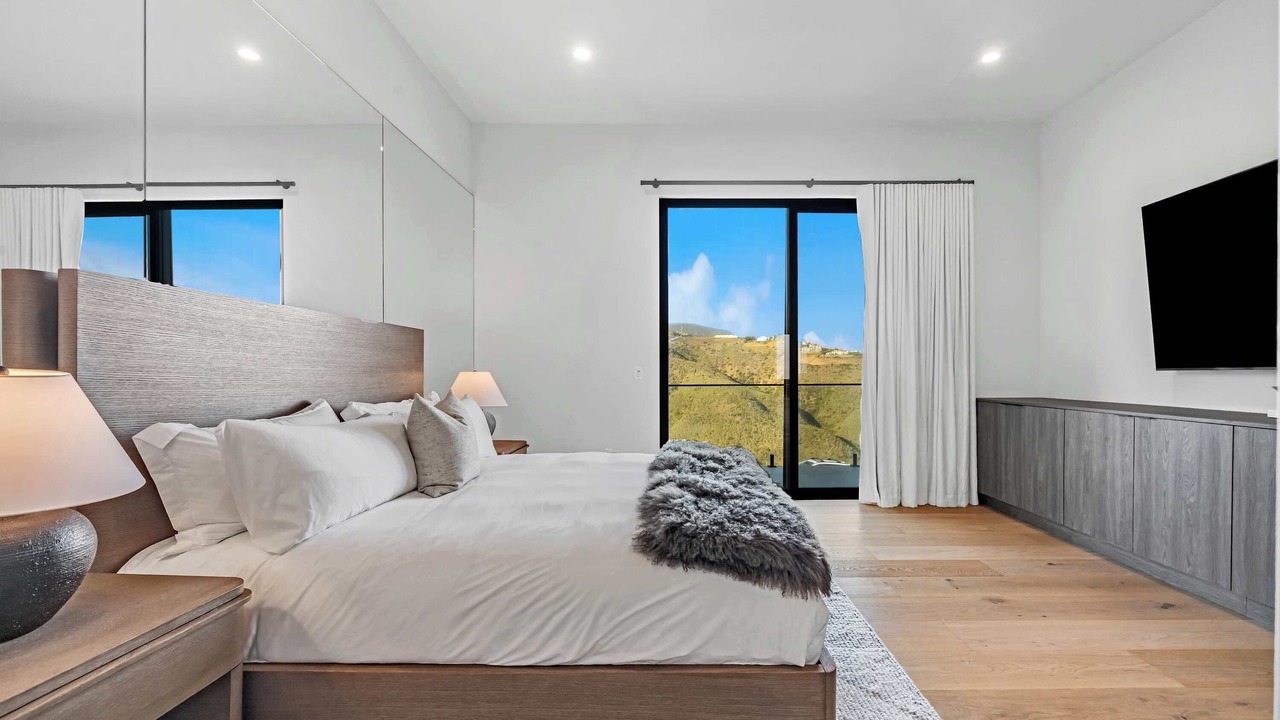 Photo of Bedroom in Central Malibu