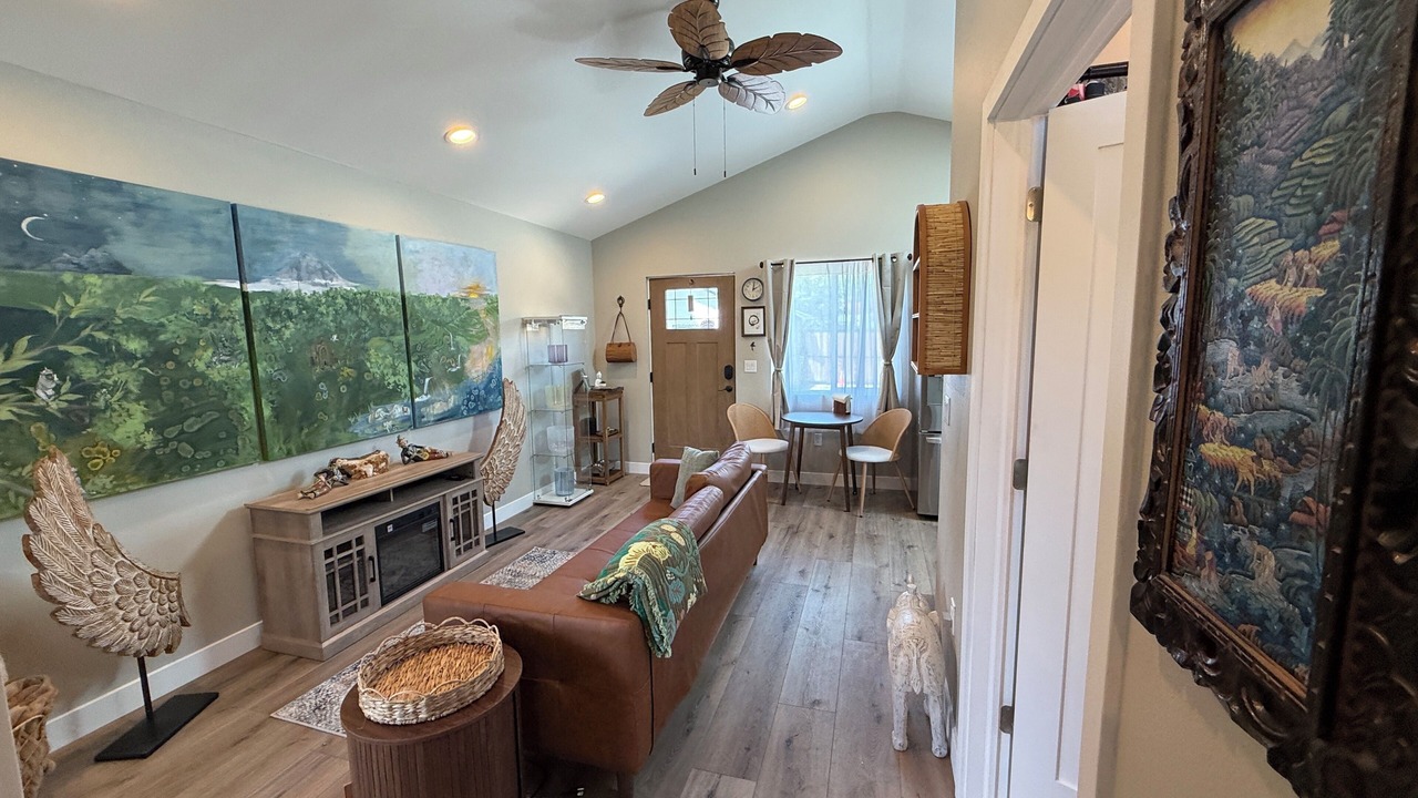 Photo of Livingroom in Thousand Oaks