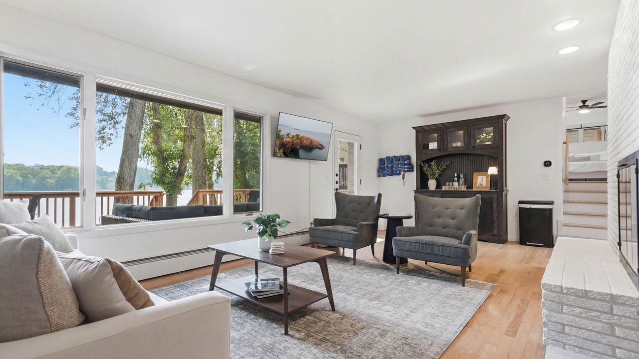 Photo of Livingroom in Shoreview